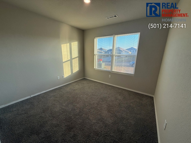 Building Photo - 19 Curly Leaf Ln