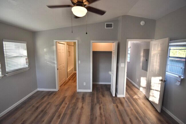 Building Photo - 2400 Lake Hall Rd