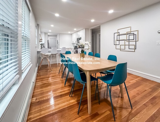 Building Photo - 65-67 Saint James Cir. Unit 2