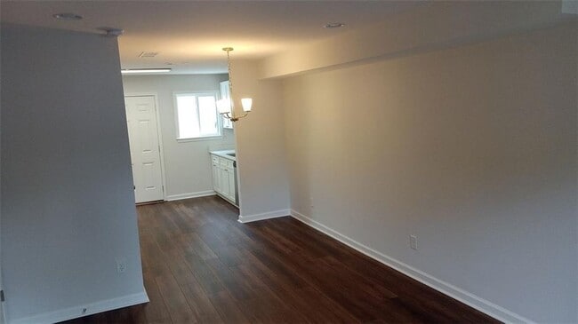 Building Photo - 2156 Park Terrace