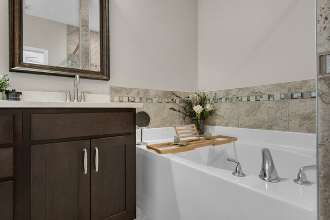 Building Photo - "Charming 3-Bed Home in Mary Esther with $200.00 Off First Full Month's Rent!"