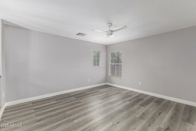 Building Photo - 3006 W Ferruccio Pl
