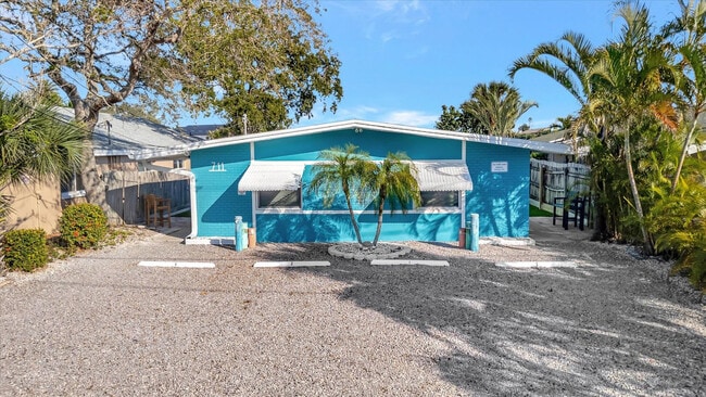 Building Photo - 711 E Gulf Blvd