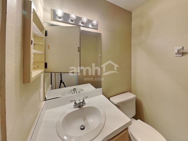 Building Photo - 12519 Dawn Vista Dr