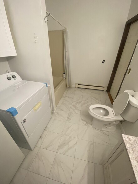 Building Photo - 616 Columbus Ave