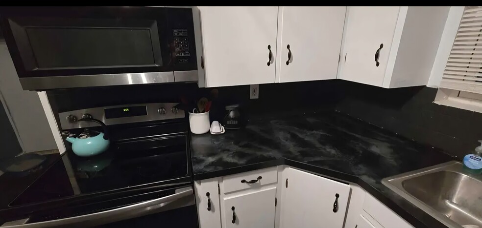 Building Photo - 3897 W Layton St