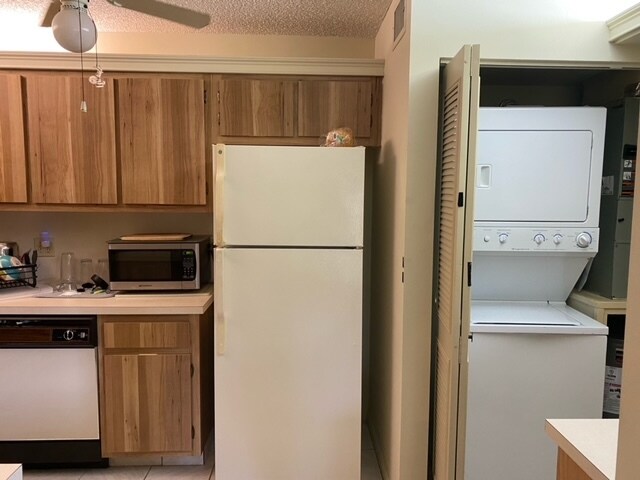 Building Photo - 503 Shady Pine Way