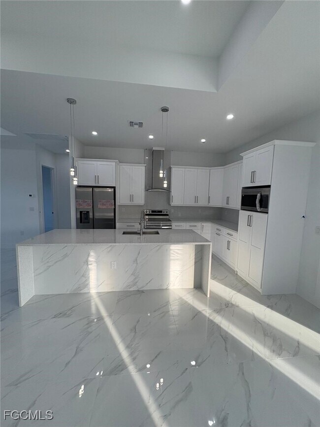 Building Photo - 1022 Candlelight Dr