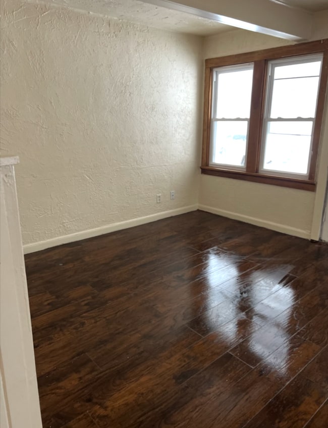 Building Photo - Nice 3-Bedroom Single Family Home Available August 1st!