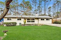 Building Photo - 3121 Lynnray Dr