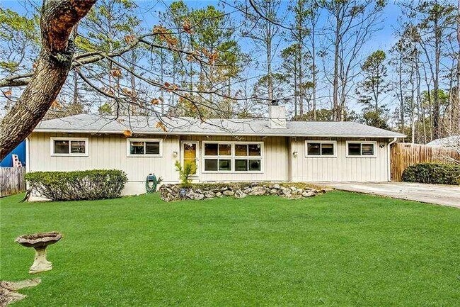 Primary Photo - 3121 Lynnray Dr
