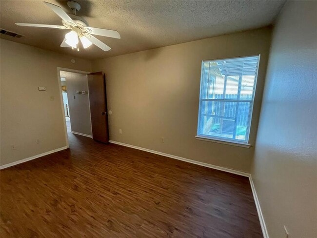 Building Photo - 8117 West Gate Blvd