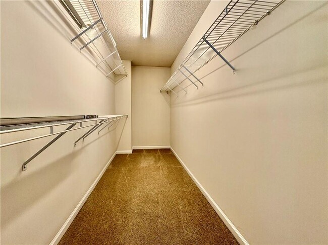 Building Photo - 2508 Davenham Ln