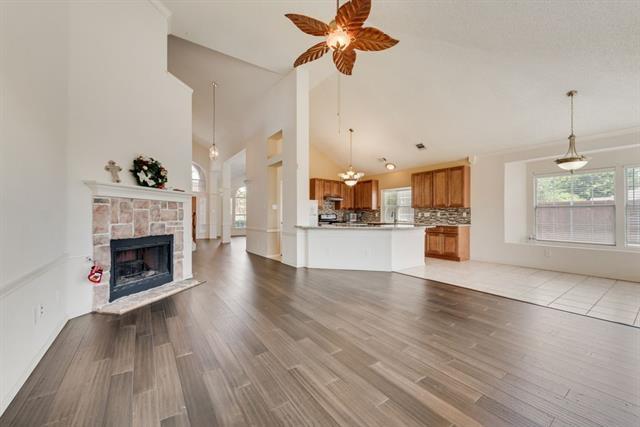 Building Photo - 3800 Rolling Hills Dr
