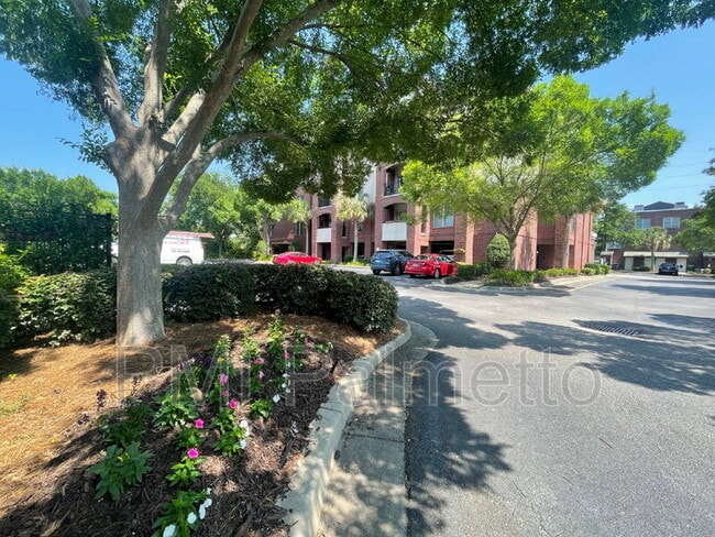 Building Photo - 1316 Pulaski St