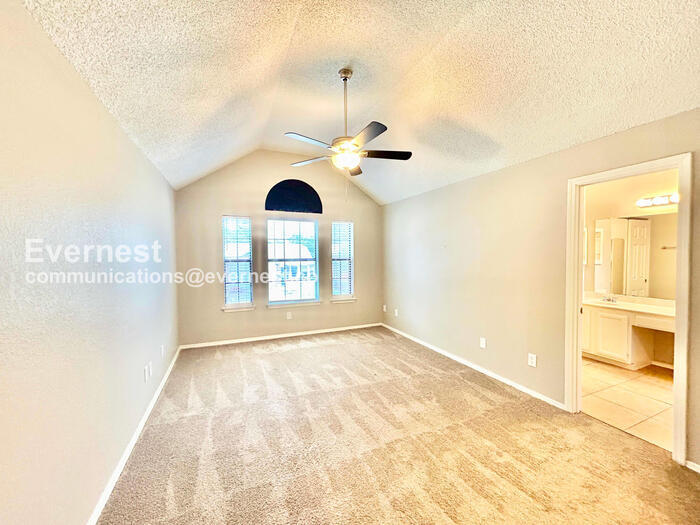 Building Photo - 1404 Ardmore Dr