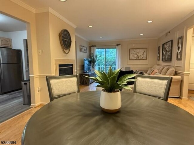 Primary Photo - 1 Brookside Ln