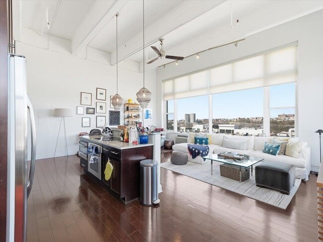 Building Photo - 1500 Washington St