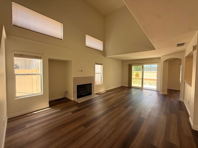 Building Photo - Spacious 4BD/2.5BA Home in Sorrento Valley with Pool, Private Balcony & In-Unit Laundry
