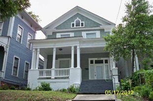 Building Photo - 920 Magnolia St