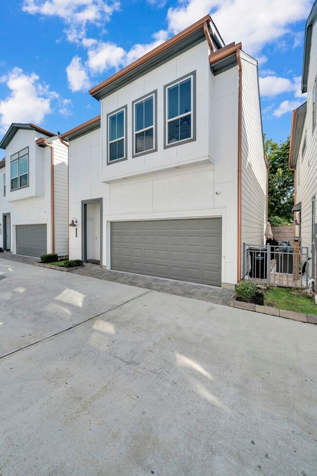 Building Photo - 9551 Neuens Rd