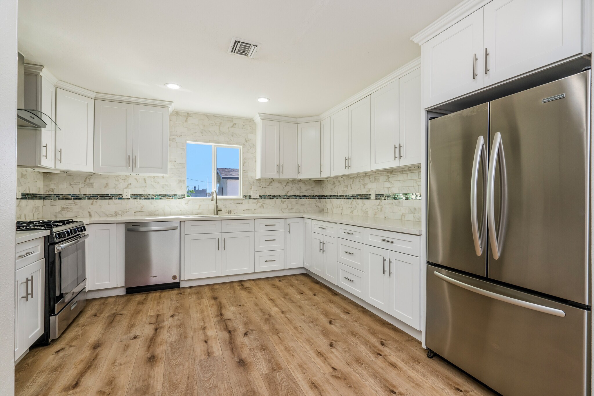 Building Photo - 6714 Amigo Ave