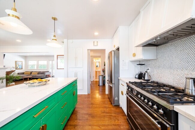 Building Photo - 6307 Tunney Ave