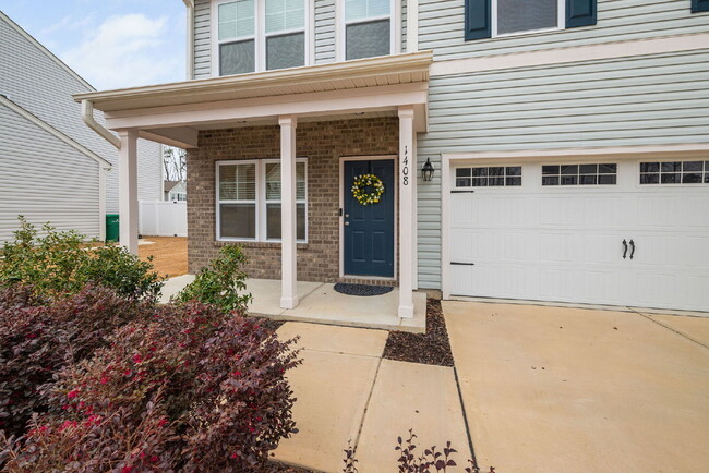 Building Photo - Spacious 4-Bedroom Rental in Desirable Arl...