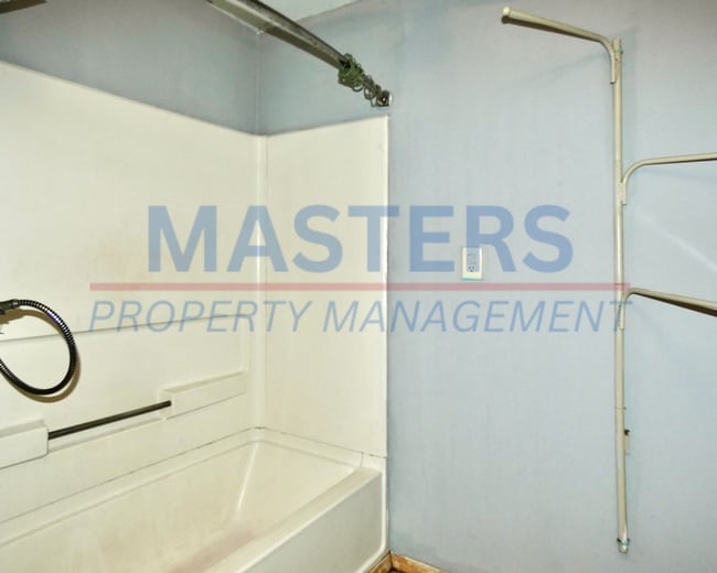 Building Photo - 1333 Peck St