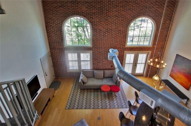 Building Photo - 791 Wylie St SE