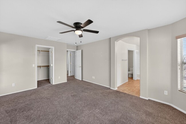 Building Photo - Spacious Gilbert Corner Lot Rental with 4 Bedrooms, Vaulted Ceilings & Private Backyard Retreat