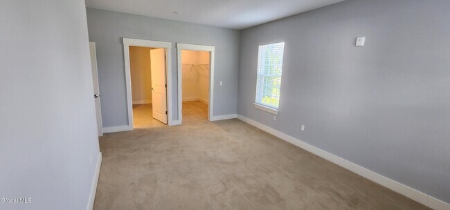 Building Photo - 25 Hastings Dr