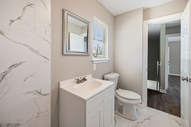 Building Photo - Richmond TX - Newly updated 2 bedroom, 1 bath "A-Frame" type house