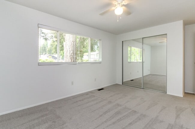 Building Photo - Four Bedroom House Near Camelot Park