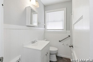 Building Photo - 2202 W Hermosa Dr