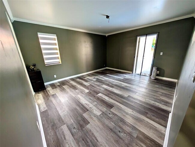Building Photo - 6421 Crossbow Ct