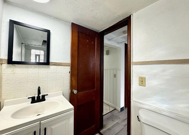 Building Photo - 526 Riddle Crest Ln