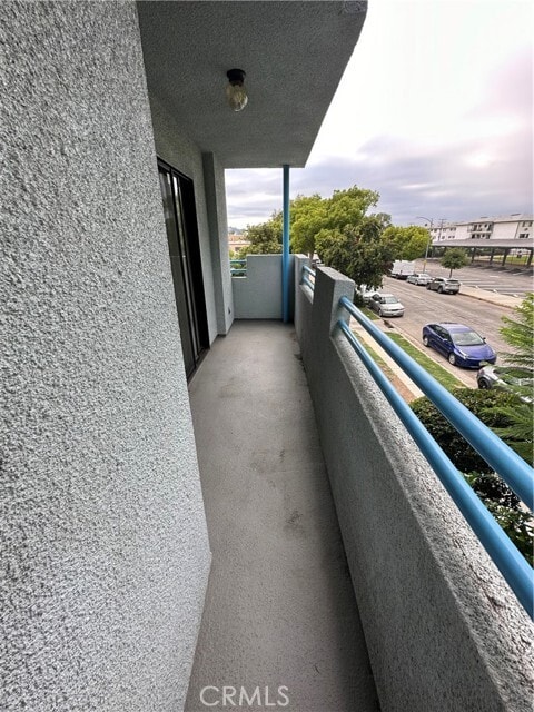 Building Photo - 420 W Milford St