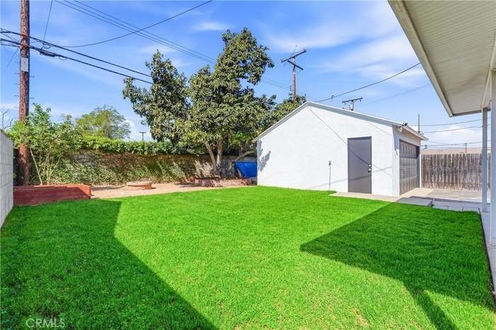Building Photo - 329 Catalpa Ave