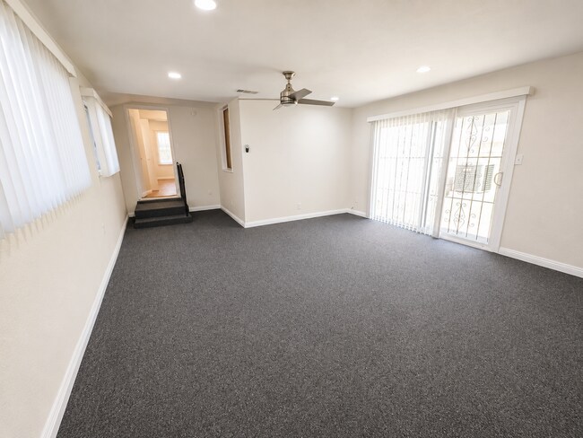 Building Photo - 2157 W 109th Pl