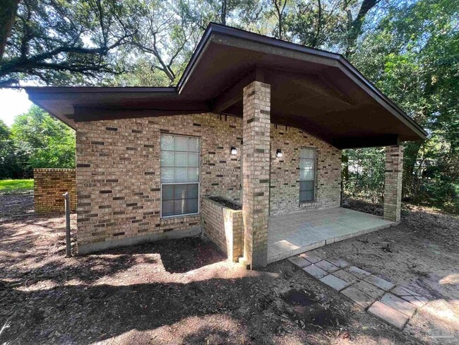 Building Photo - 5859 Mapleton St