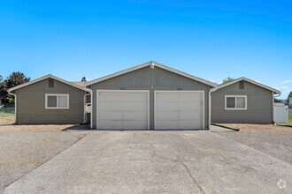 Building Photo - 3213 S Gillis Ct