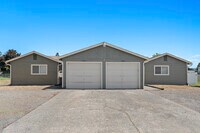 Building Photo - 3213 S Gillis Ct