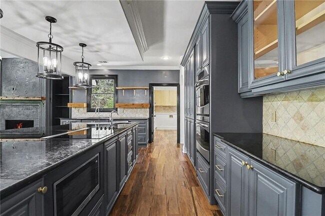 Building Photo - 3950 Spalding Dr