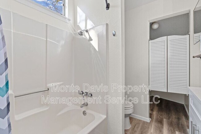 Building Photo - 1713 Cinnamon Path