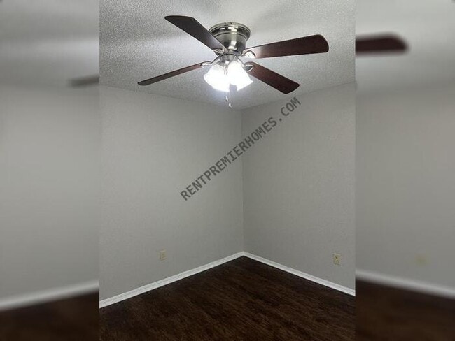 Building Photo - 2437 NW 112th St