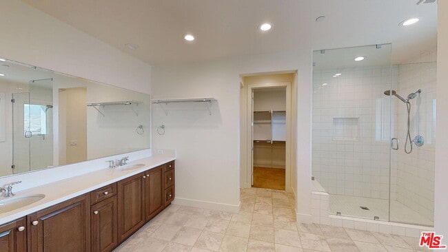 Building Photo - 12073 Carabela Ct