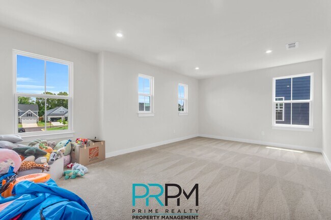 Building Photo - 512 Van Patten Ct