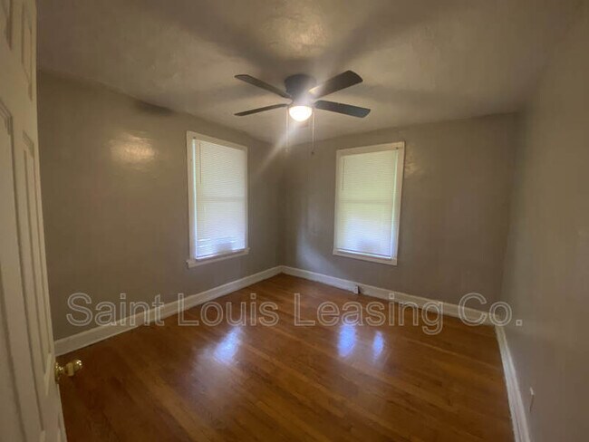 Building Photo - 1214 Gruner Pl