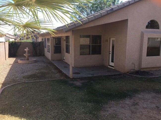Building Photo - 3-bedroom remodeled in East Mesa